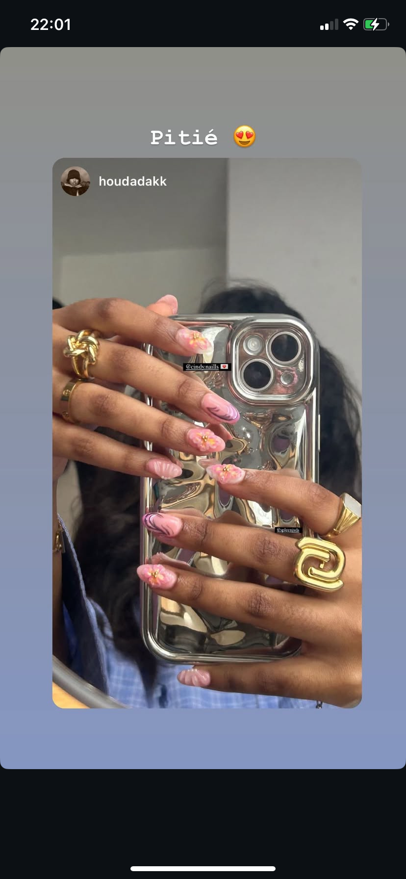 a woman who showed her rings at her hands